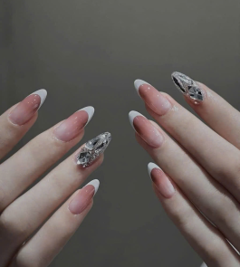 Phạm Linh Beauty - Nail, Mi Tân Phú